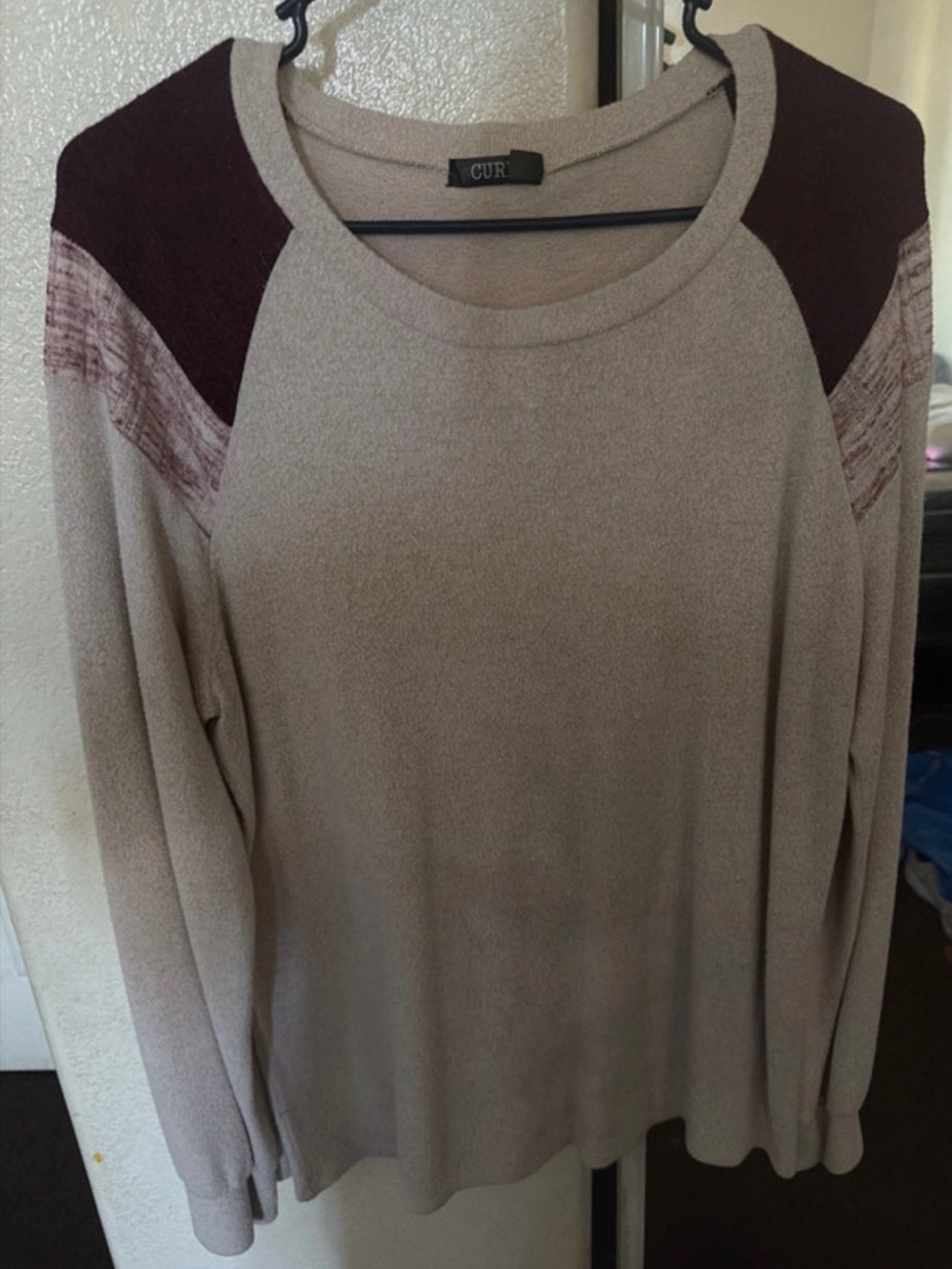 CUR Beige Crewneck Sweater with Burgundy Shoulder Panels